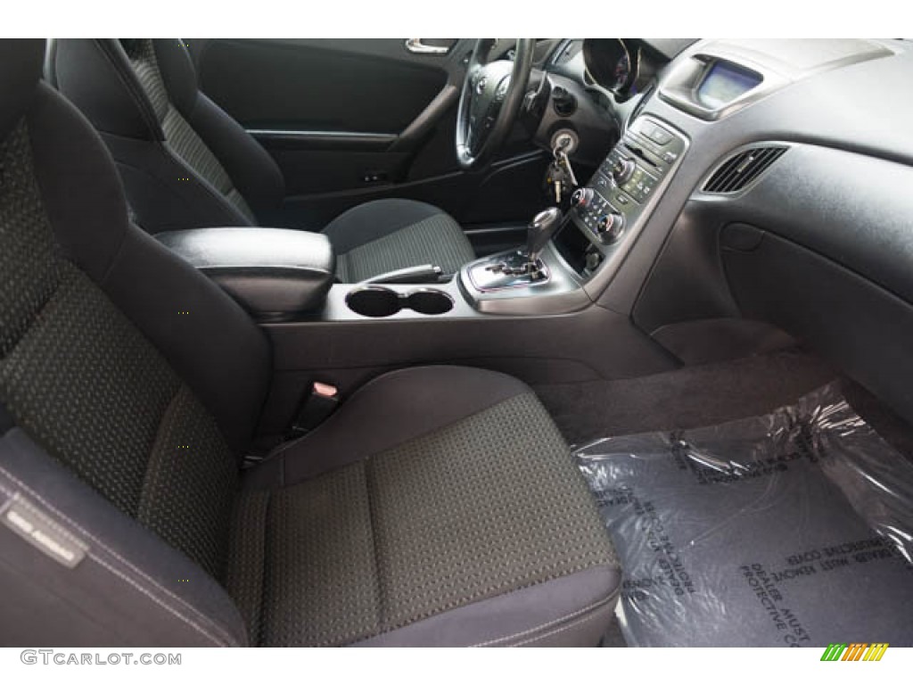 2011 Genesis Coupe 2.0T - Karussell White / Black Cloth photo #20