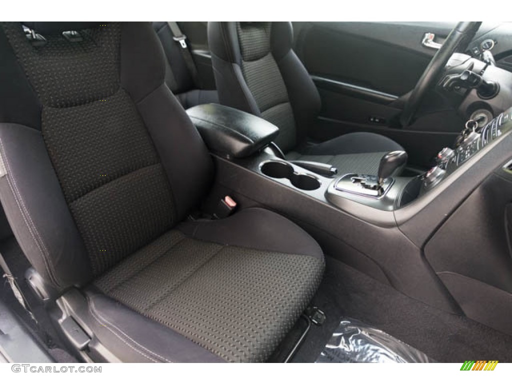 2011 Genesis Coupe 2.0T - Karussell White / Black Cloth photo #21