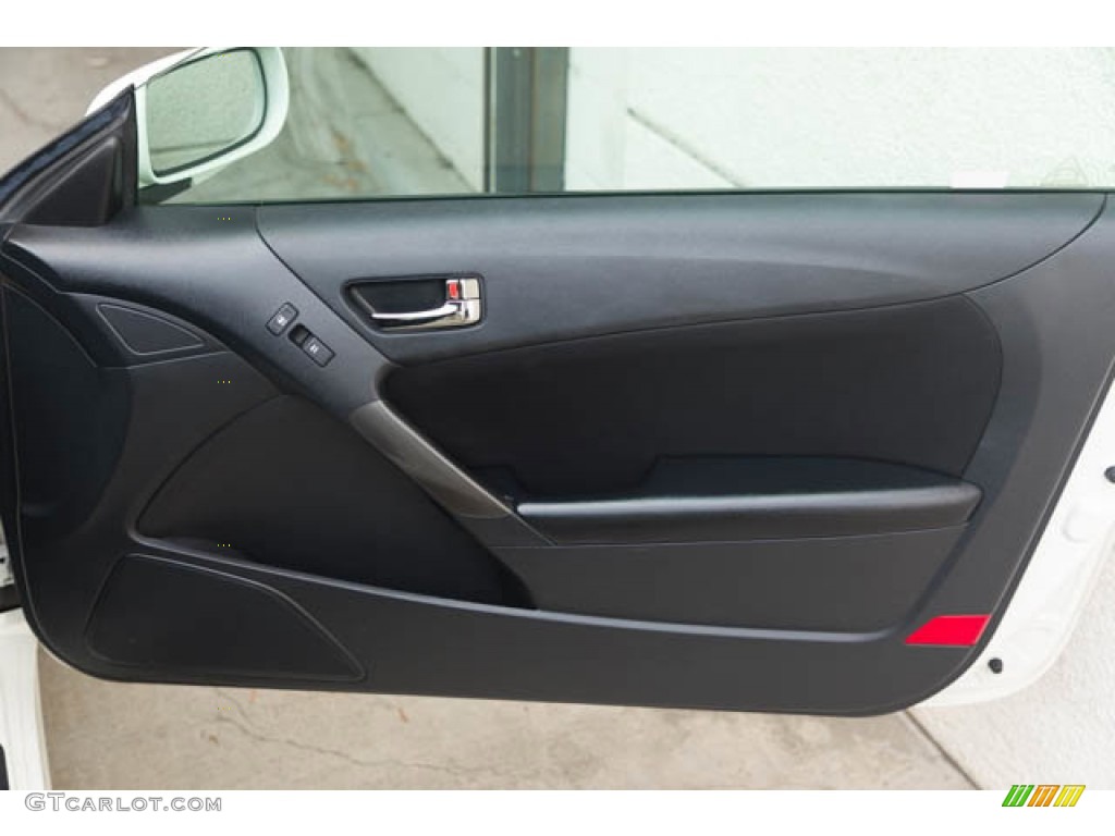 2011 Genesis Coupe 2.0T - Karussell White / Black Cloth photo #26