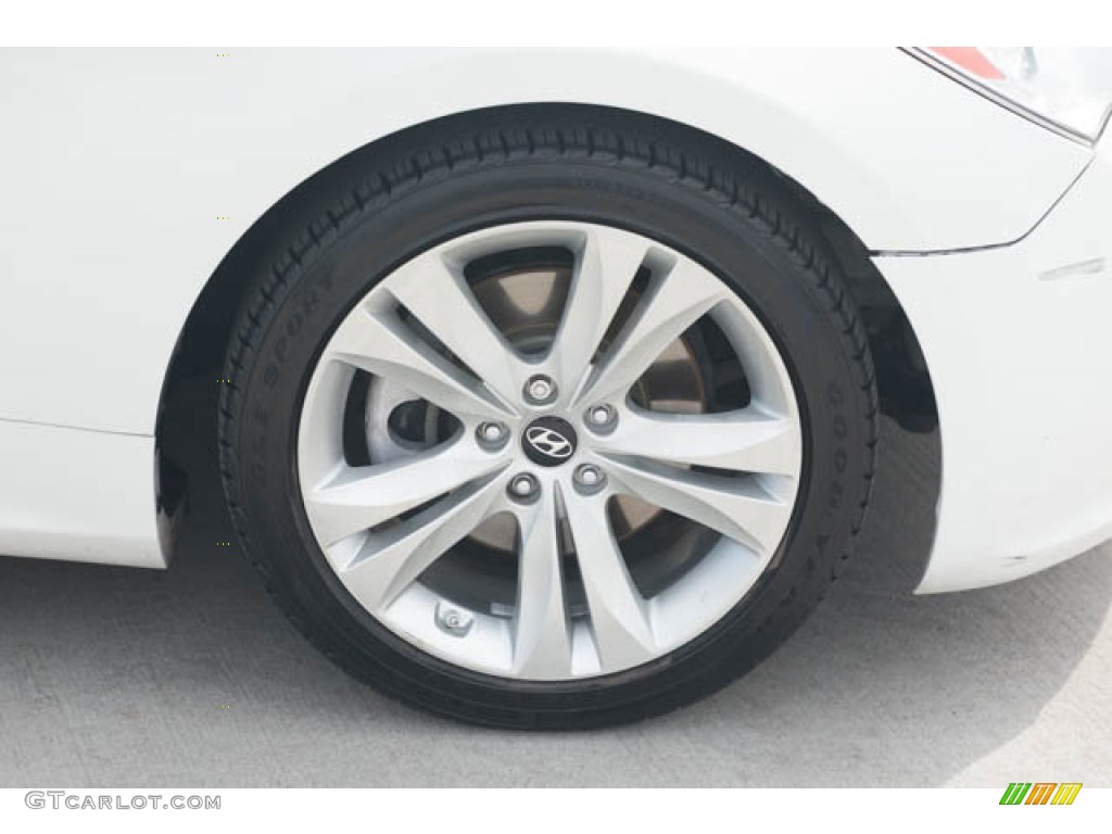 2011 Genesis Coupe 2.0T - Karussell White / Black Cloth photo #29