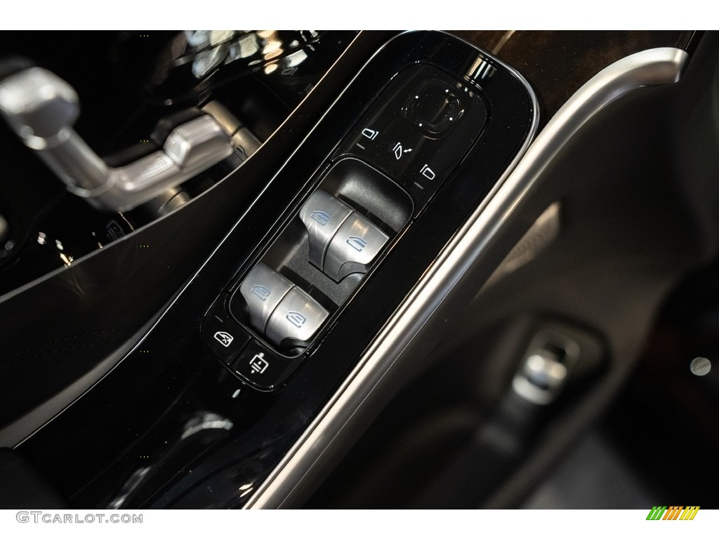 2021 Mercedes-Benz S Maybach S 580 4Matic Sedan Controls Photos