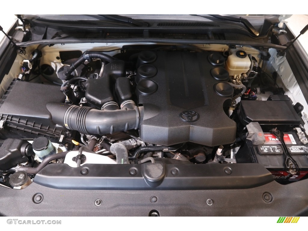 2018 Toyota 4Runner SR5 Engine Photos