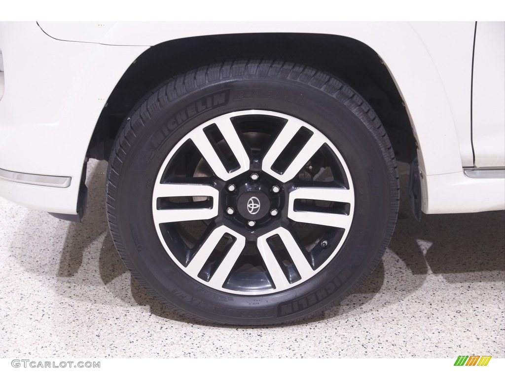2018 Toyota 4Runner SR5 Wheel Photos