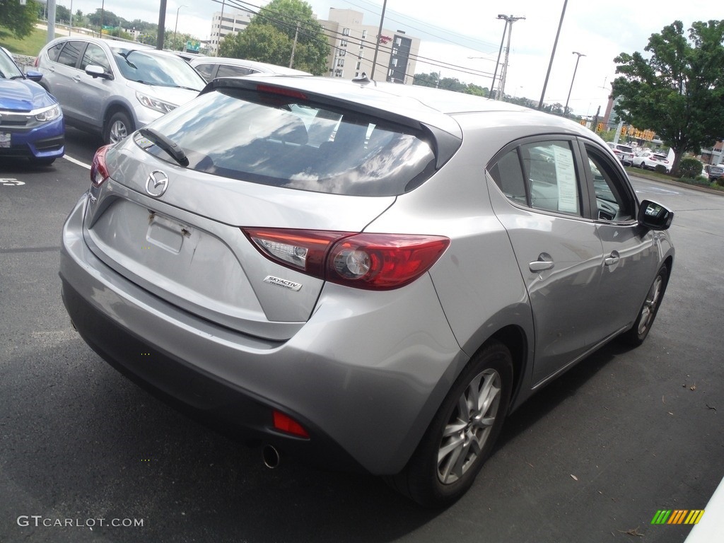 2016 MAZDA3 i Touring 5 Door - Liquid Silver Metallic / Black photo #9