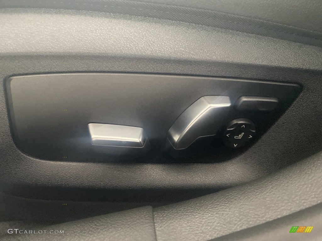 2022 5 Series 530i Sedan - Jet Black / Black photo #11