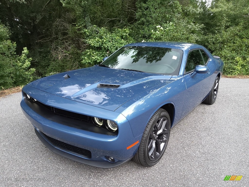 2022 Dodge Challenger SXT Blacktop Exterior Photos