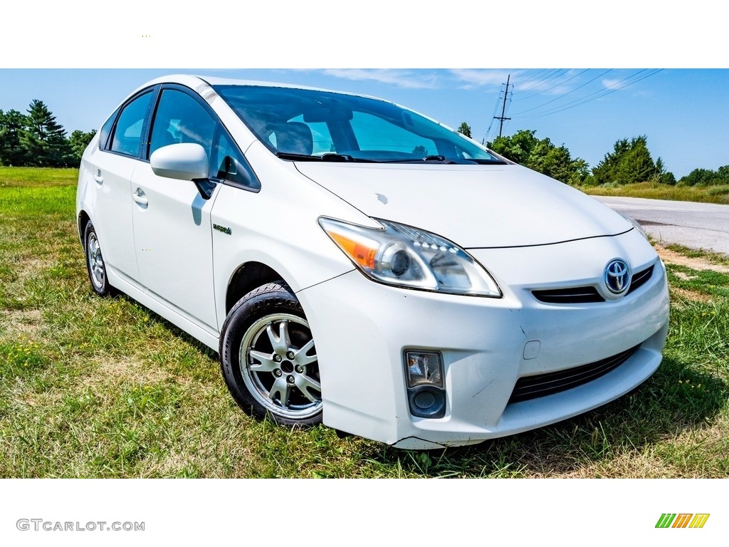 2010 Toyota Prius Hybrid II Exterior Photos