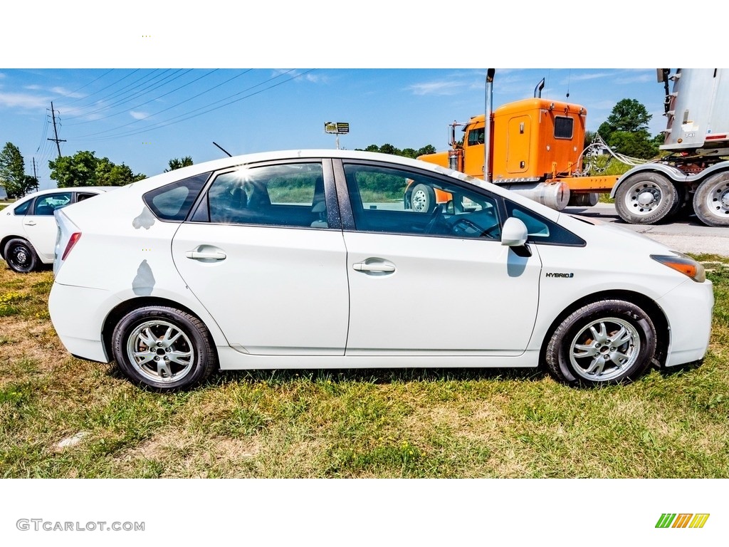 2010 Prius Hybrid II - Blizzard White Pearl / Dark Gray photo #3