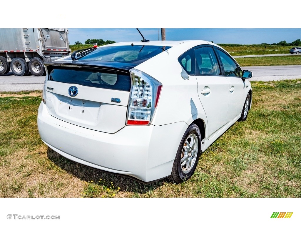 2010 Prius Hybrid II - Blizzard White Pearl / Dark Gray photo #4