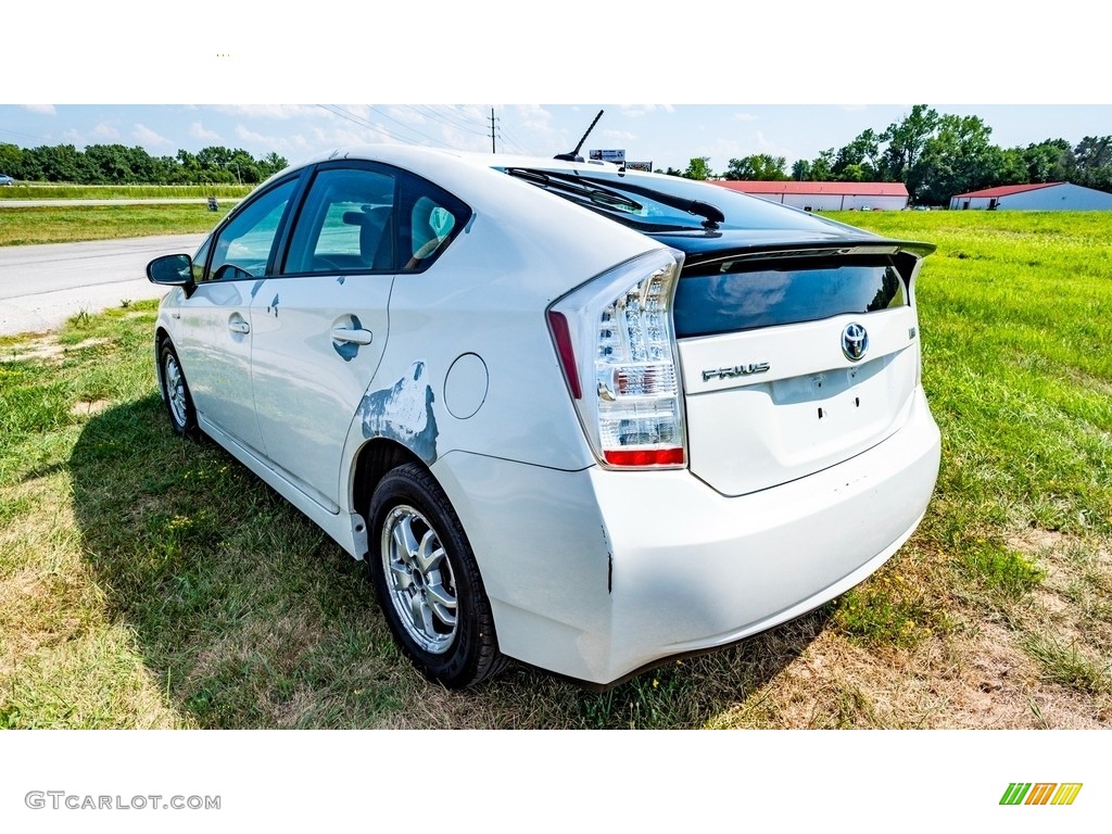 2010 Prius Hybrid II - Blizzard White Pearl / Dark Gray photo #6
