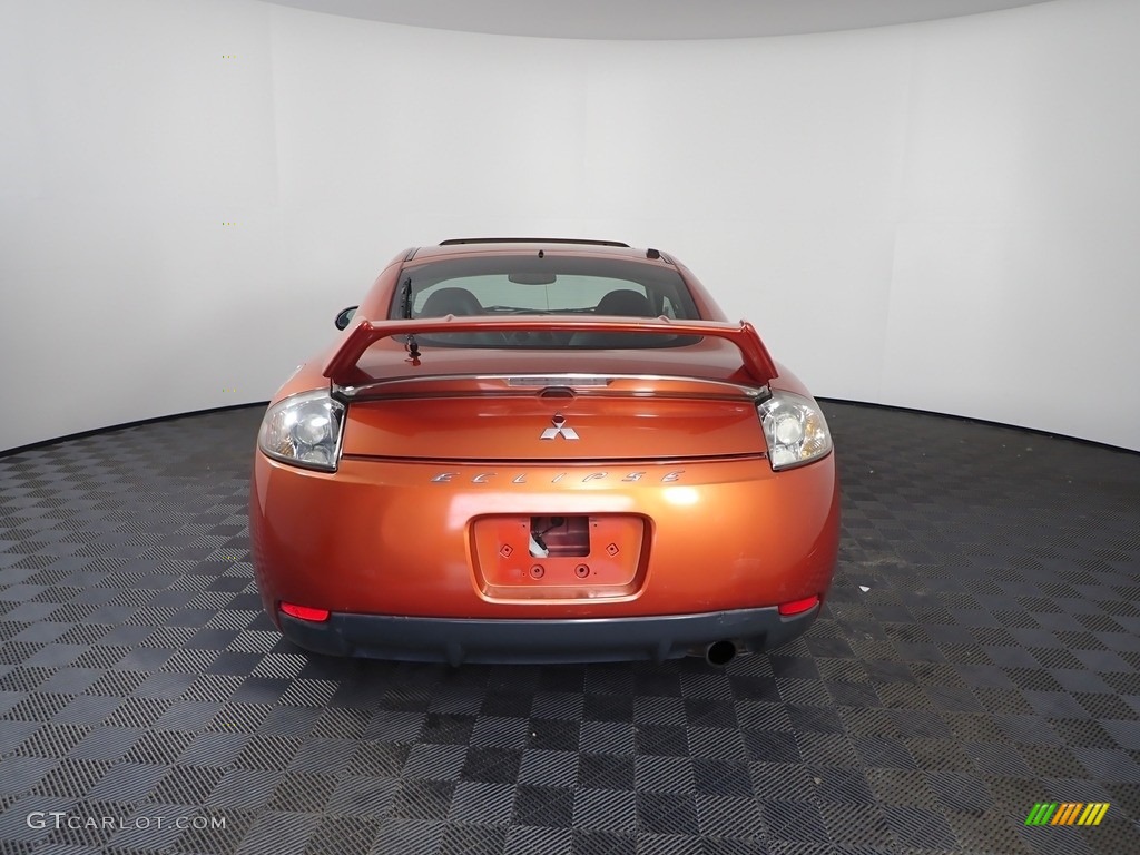 2008 Eclipse SE Coupe - Sunset Orange Pearlescent / Dark Charcoal photo #5