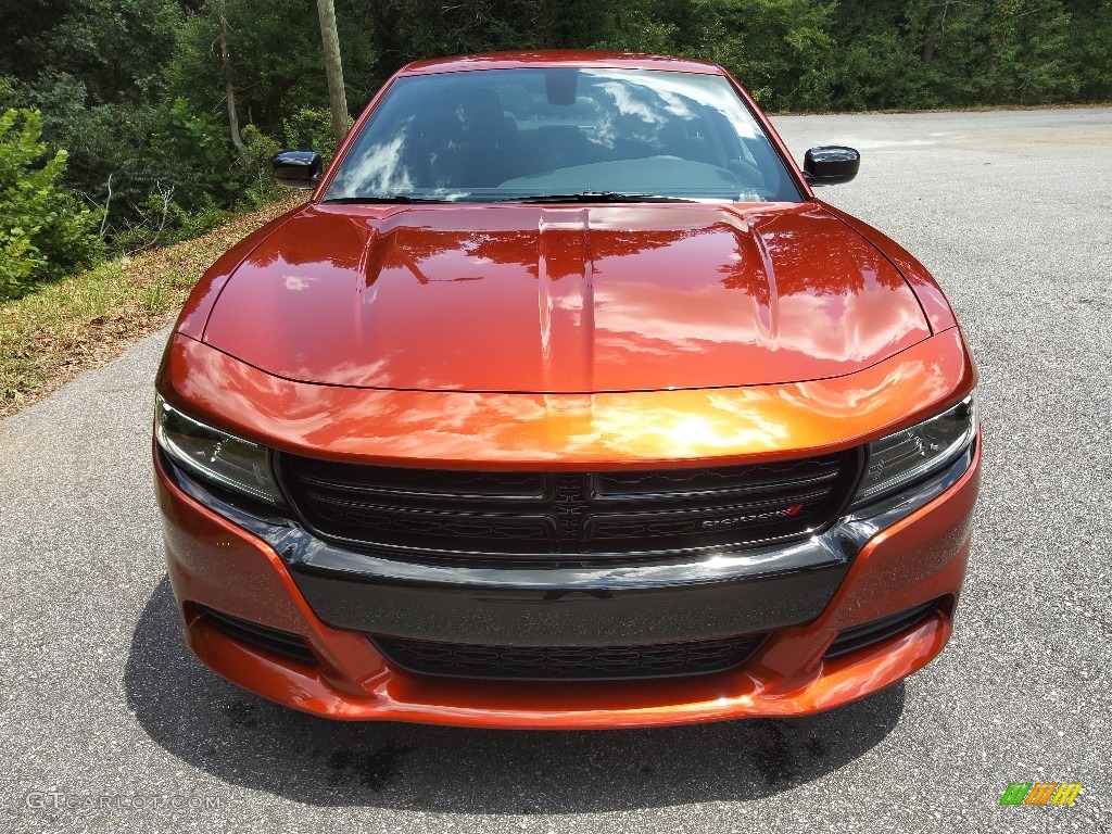 2022 Charger SXT Blacktop - Sinamon Stick / Black photo #3