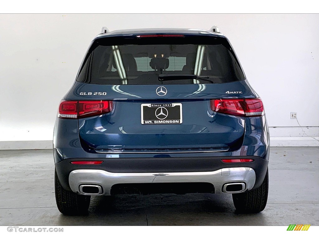 2022 GLB 250 4Matic - Denim Blue Metallic / Macchiato Beige photo #3