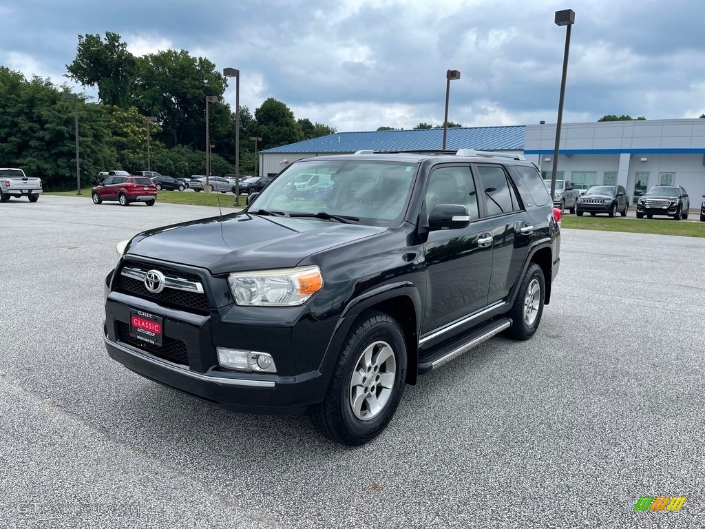 2013 4Runner SR5 4x4 - Black / Beige photo #1