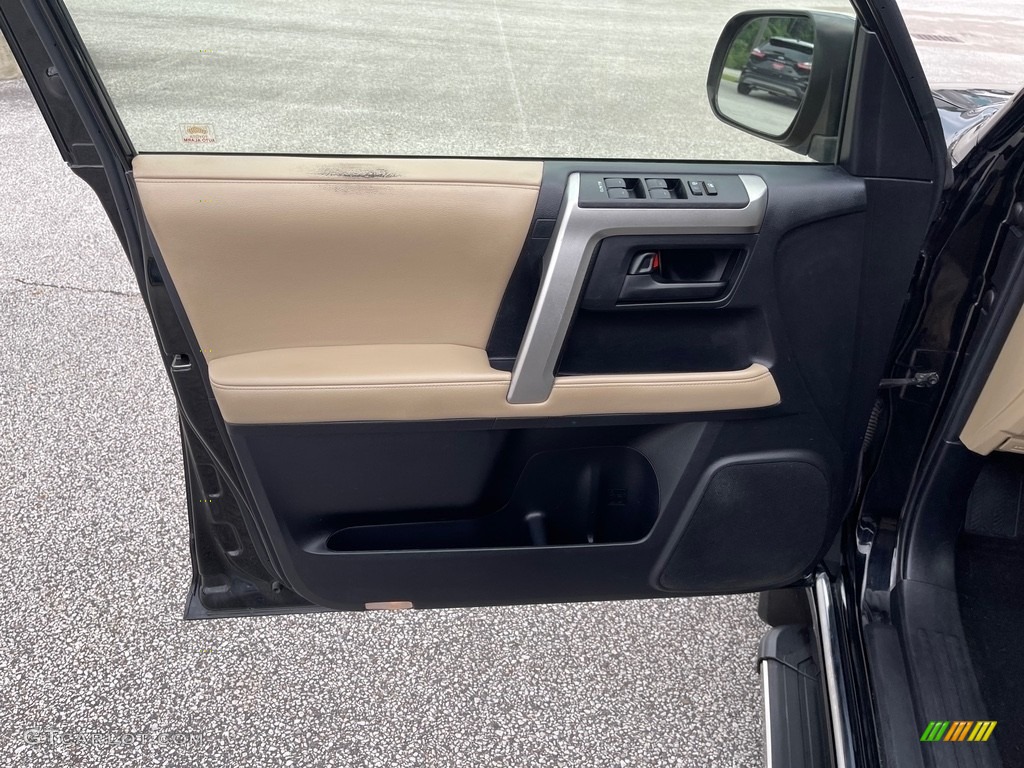 2013 4Runner SR5 4x4 - Black / Beige photo #12