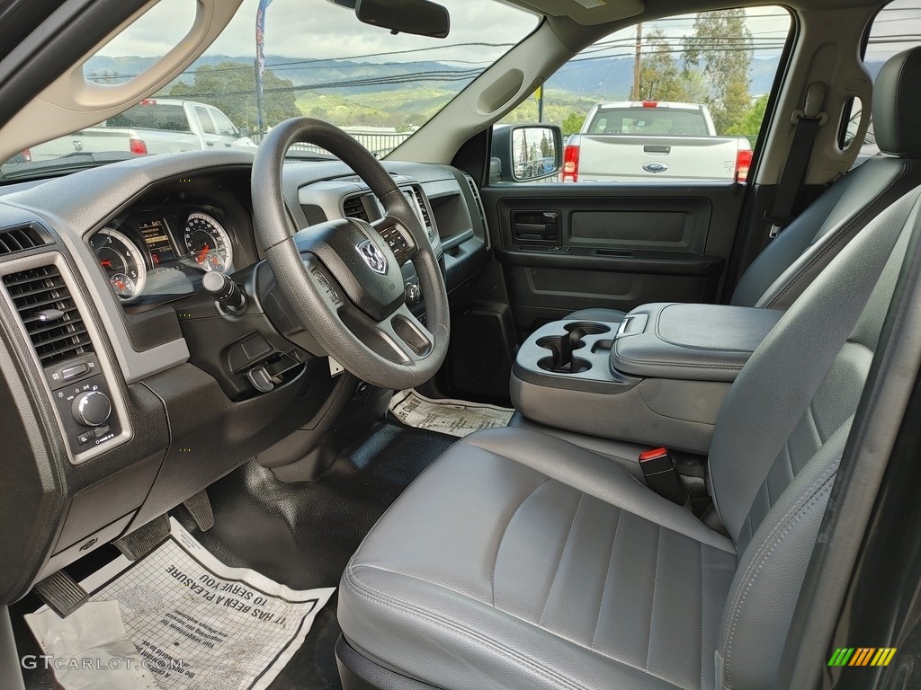 2019 1500 Classic Tradesman Crew Cab - Brilliant Black Crystal Pearl / Black/Diesel Gray photo #10