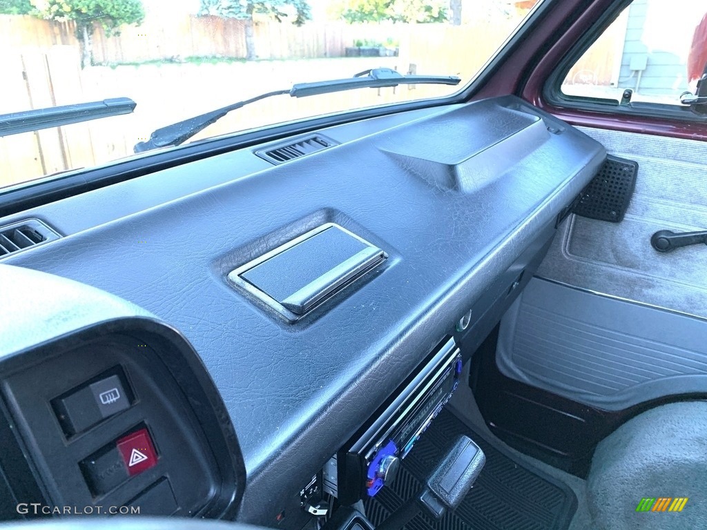 1988 Volkswagen Vanagon GL Wolfsburg Edition Gray Dashboard Photo #144618083