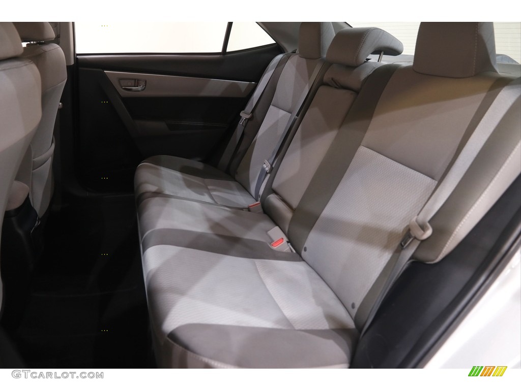 2017 Corolla LE - Classic Silver Metalic / Ash Gray photo #16