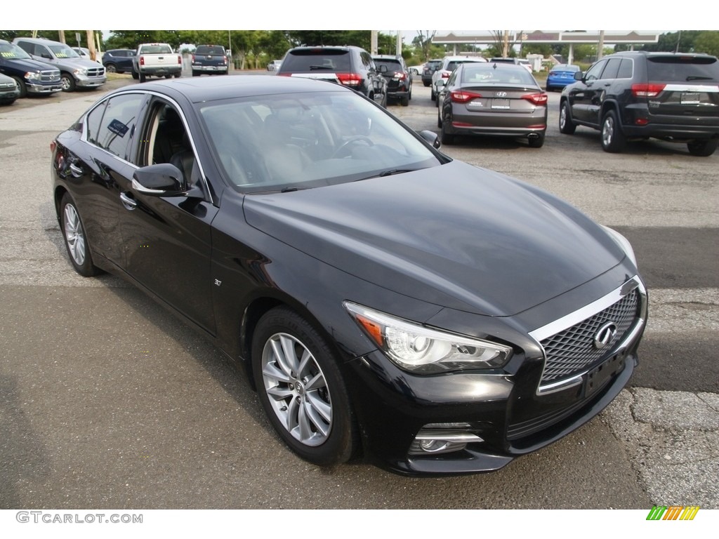 2015 Q50 3.7 AWD - Black Obsidian / Graphite photo #3
