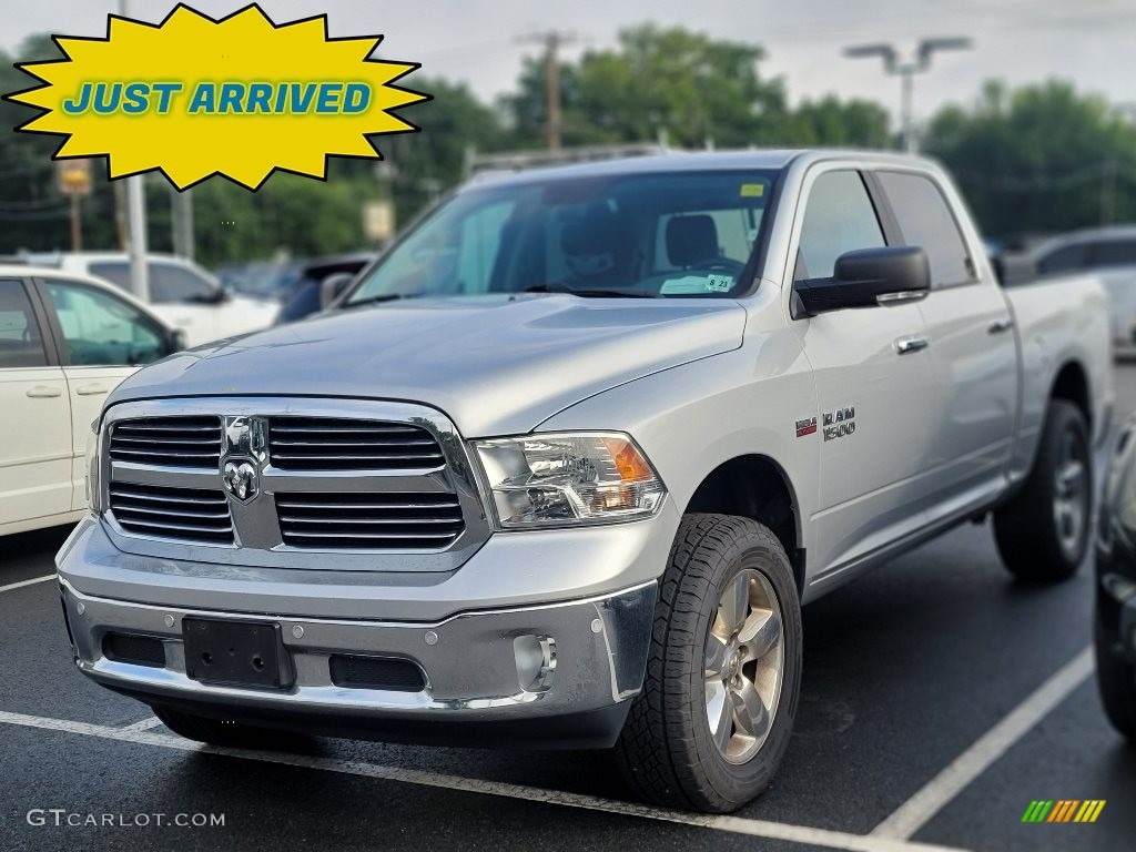 2018 1500 Big Horn Crew Cab 4x4 - Bright Silver Metallic / Black/Diesel Gray photo #1