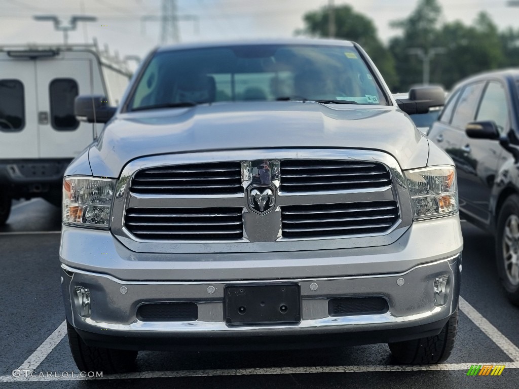 2018 1500 Big Horn Crew Cab 4x4 - Bright Silver Metallic / Black/Diesel Gray photo #2