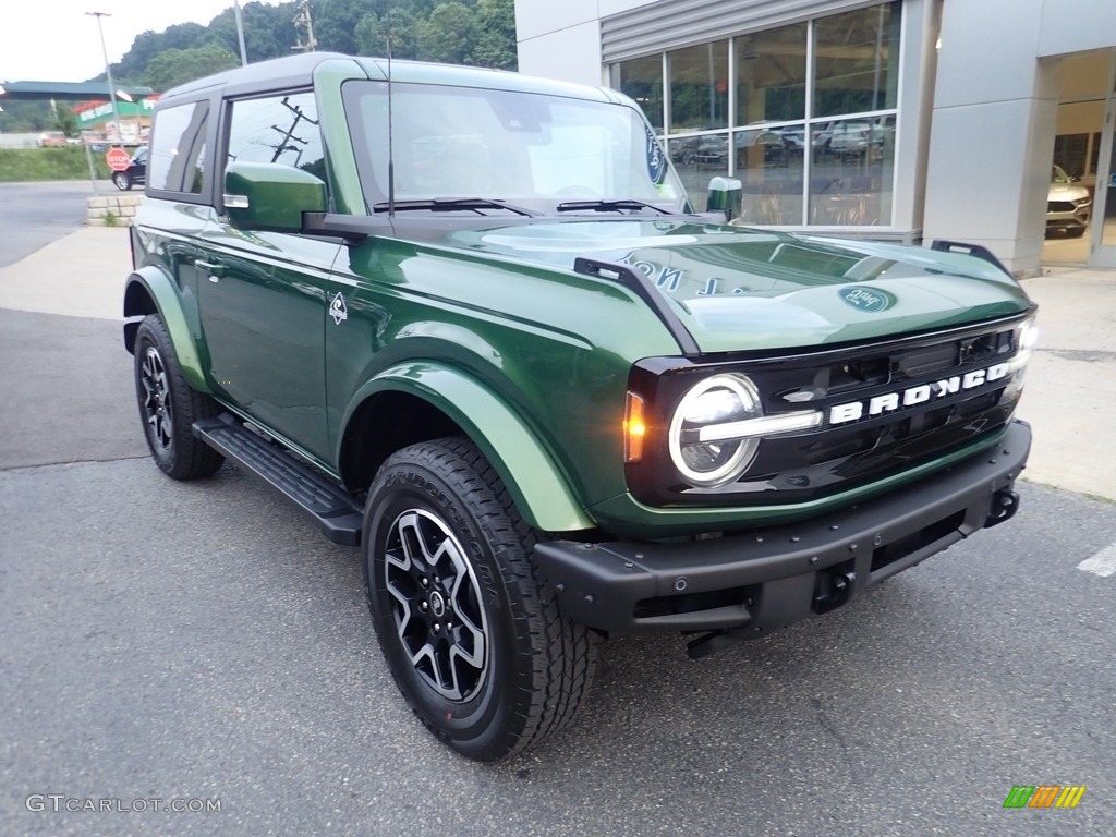 Eruption Green Metallic 2022 Ford Bronco Outer Banks 4x4 2-Door Exterior Photo #144622303