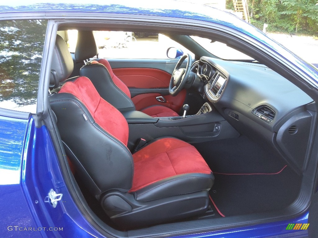 2022 Dodge Challenger R/T Scat Pack Widebody Front Seat Photo #144623920
