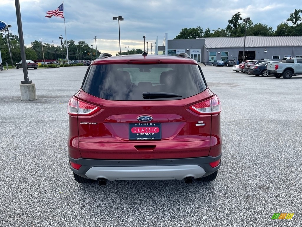 2016 Escape SE 4WD - Ruby Red Metallic / Charcoal Black photo #6