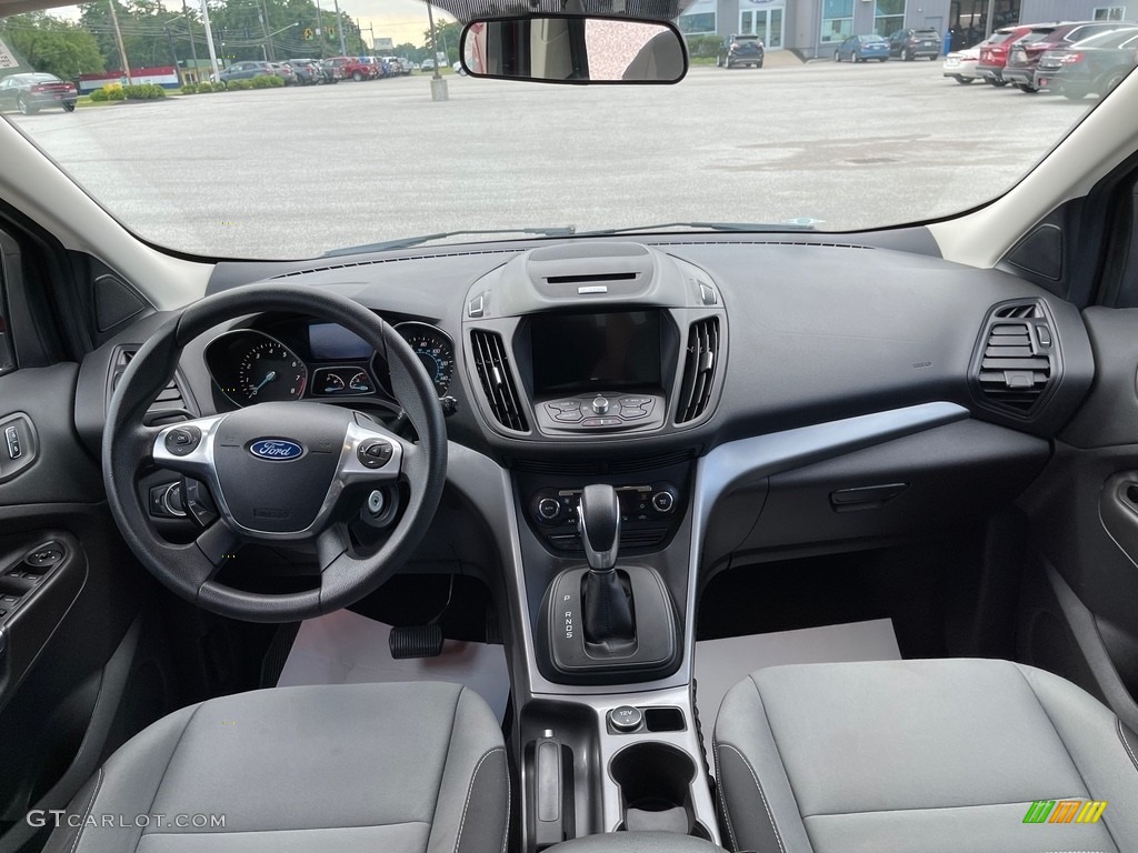 2016 Escape SE 4WD - Ruby Red Metallic / Charcoal Black photo #10