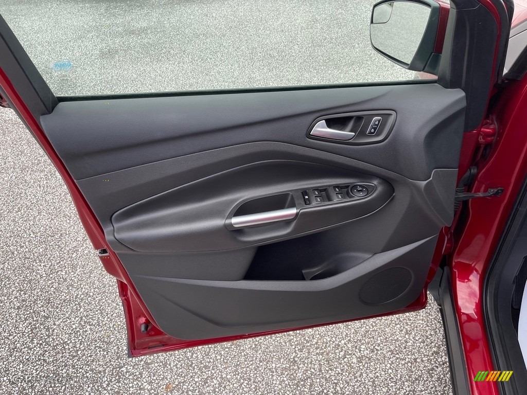 2016 Escape SE 4WD - Ruby Red Metallic / Charcoal Black photo #12