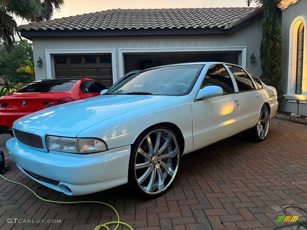 1995 Impala SS - White / Grey photo #1