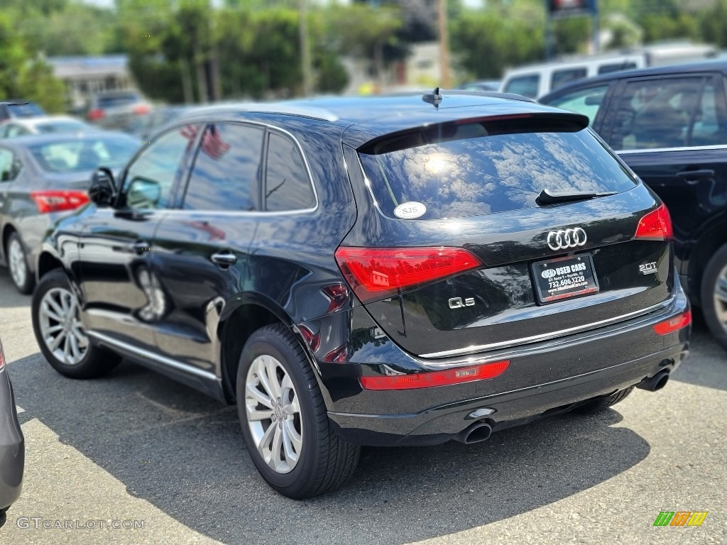 2016 Q5 2.0 TFSI Premium Plus quattro - Brilliant Black / Pistachio Beige photo #3