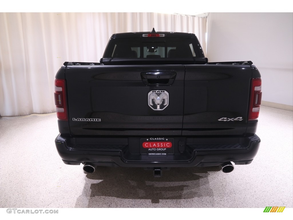 2020 1500 Laramie Crew Cab 4x4 - Diamond Black Crystal Pearl / Black photo #21