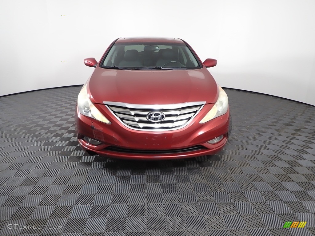 2013 Sonata SE - Venetian Red Pearl / Black photo #6