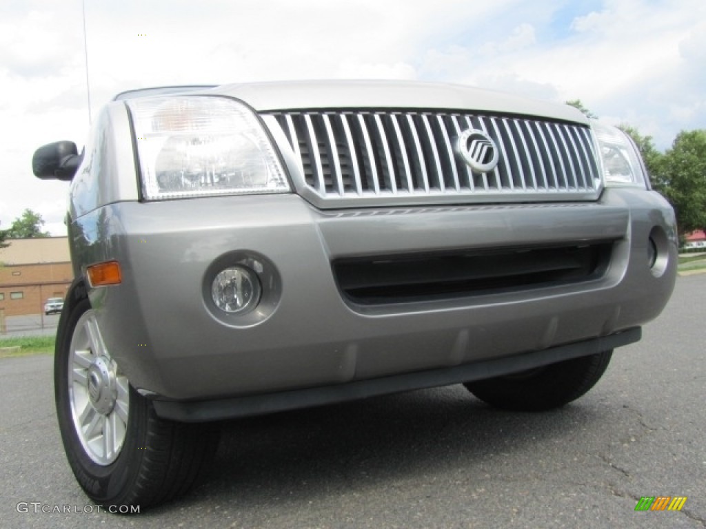 2005 Mountaineer V6 - Light French Silk Metallic / Medium Dark Parchment photo #2