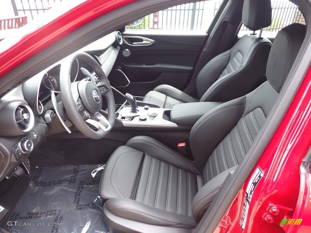 Black Interior 2022 Alfa Romeo Giulia Veloce AWD Photo #144629315