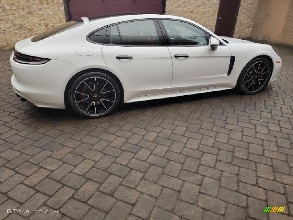 2020 Panamera GTS - White / Black/Bordeaux Red photo #3