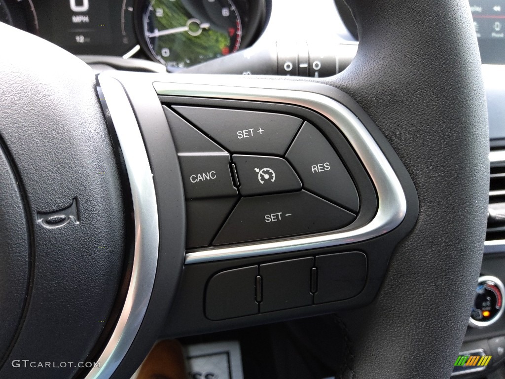 2022 Fiat 500X Pop AWD Steering Wheel Photos