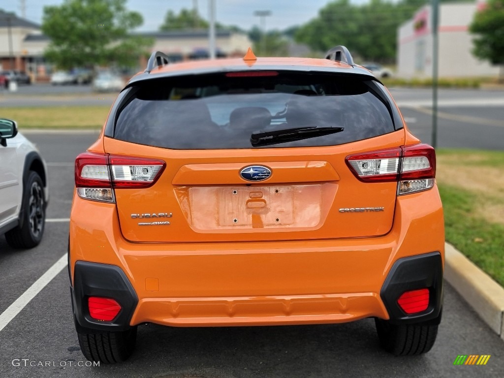 2019 Crosstrek 2.0i Premium - Sunshine Orange / Gray photo #6