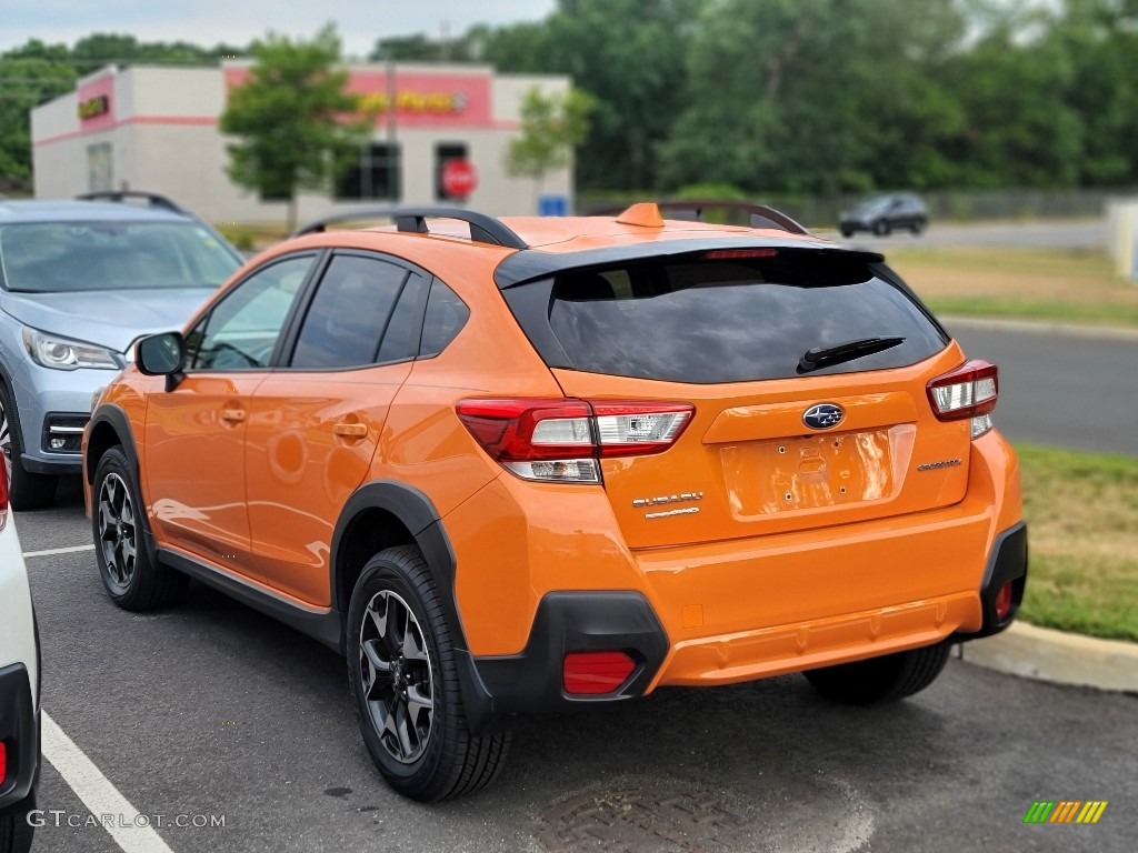 2019 Crosstrek 2.0i Premium - Sunshine Orange / Gray photo #7
