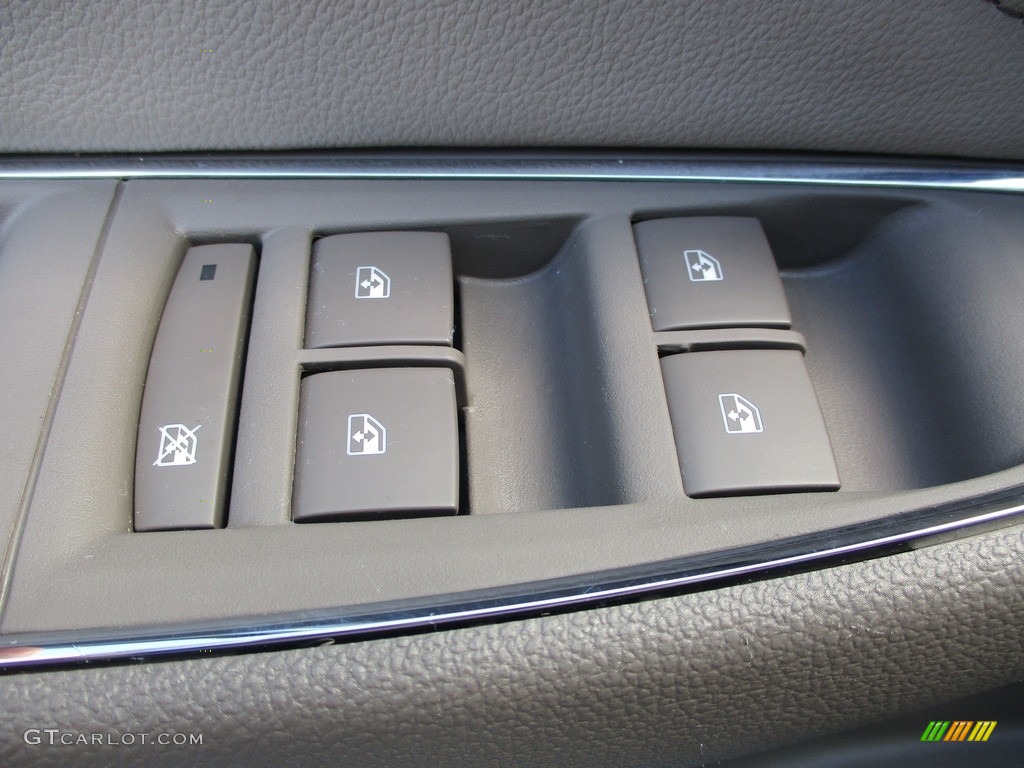2018 Chevrolet Cruze Premier Hatchback Controls Photo #144631163