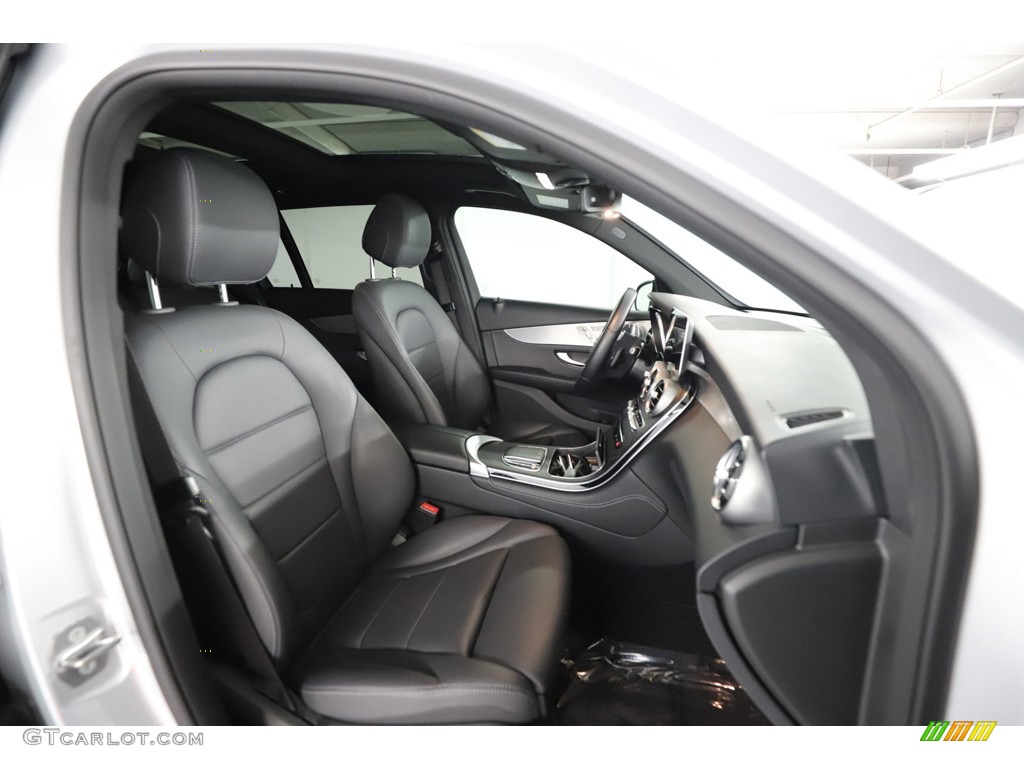2020 GLC 300 - Iridium Silver Metallic / Black photo #32