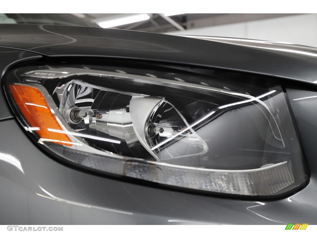 2019 GLC 300 4Matic - Selenite Grey Metallic / Black photo #4