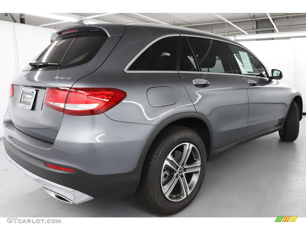 2019 GLC 300 4Matic - Selenite Grey Metallic / Black photo #5