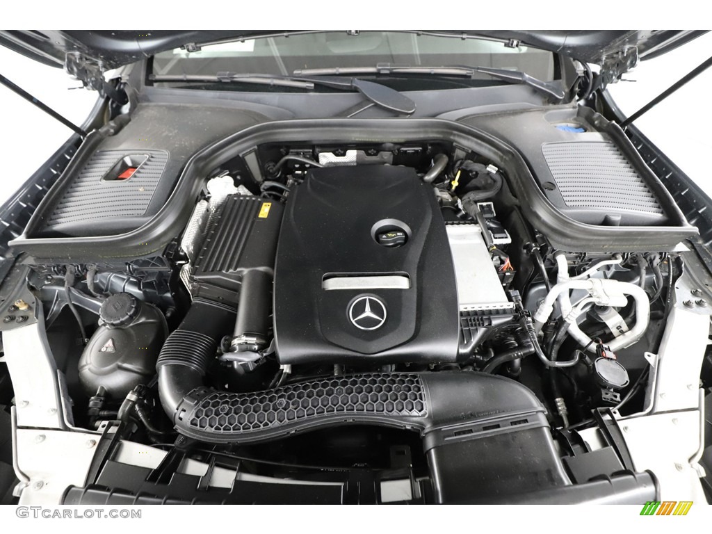 2019 GLC 300 4Matic - Selenite Grey Metallic / Black photo #17