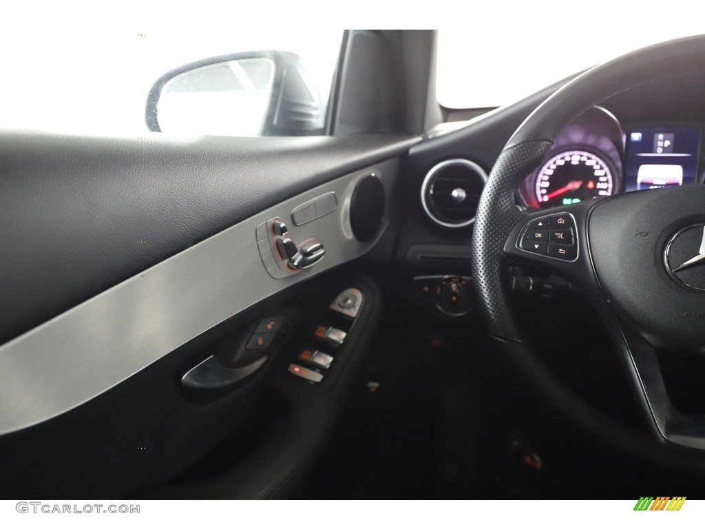 2019 GLC 300 4Matic - Selenite Grey Metallic / Black photo #24