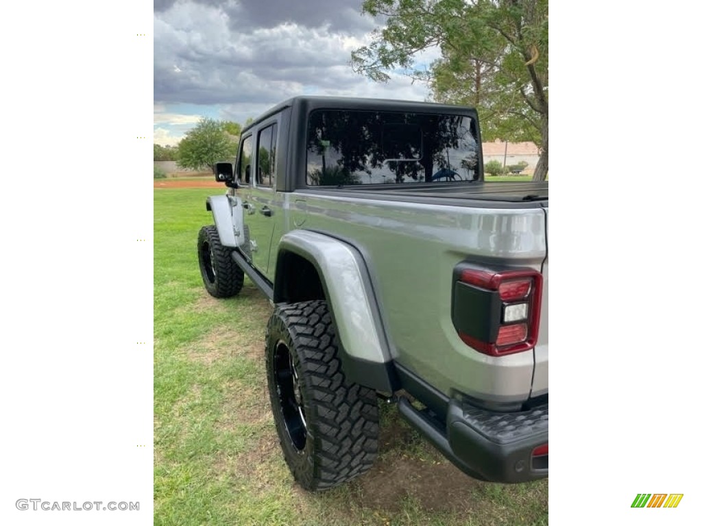 2020 Gladiator Rubicon 4x4 - Billet Silver Metallic / Black photo #19