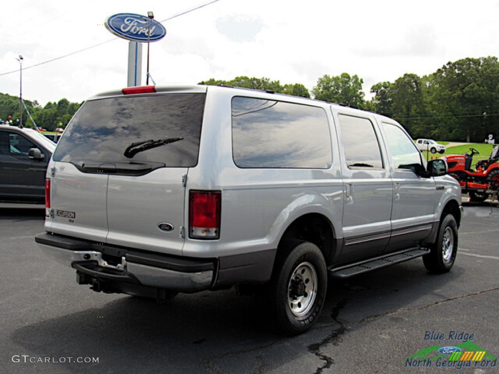 Silver Metallic 2001 Ford Excursion XLT 4x4 Exterior Photo #144640131