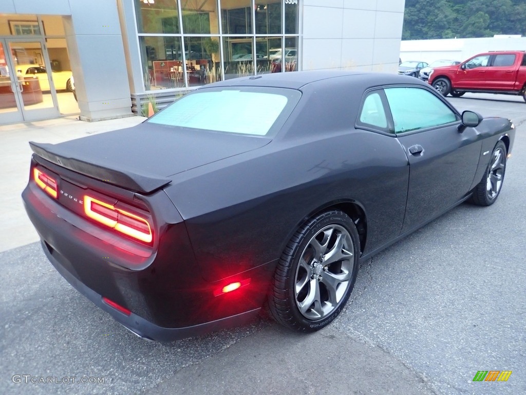 2015 Challenger R/T - Pitch Black / Black photo #2