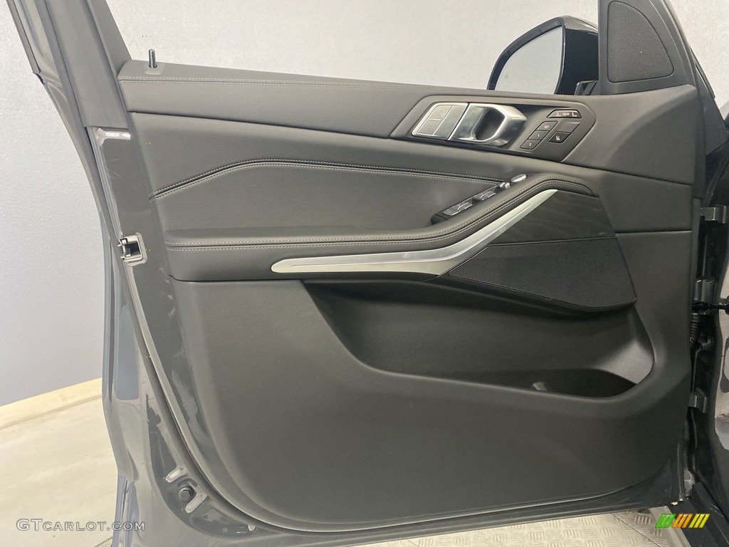 2022 BMW X7 xDrive40i Black Door Panel Photo #144641804